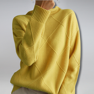 Soft turtleneck sweater with elegant silhouette | Selara