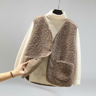 Elowen Cozy Fleece Vest