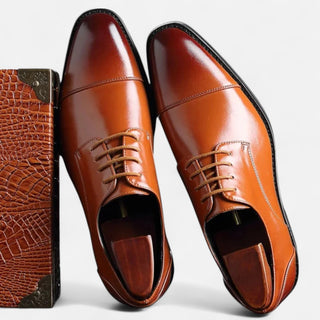 Classic Oxford Shoes with Refined Silhouette and Timeless Design | Beaumont