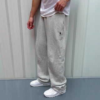 Classic fleece-style joggers with side pockets | Everdune