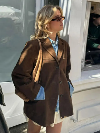 Winter classic brown jacket with refined silhouette | Hannah