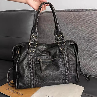 Black vintage style handbag spacious structured everyday design | Ravelle