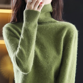 Refined Turtleneck Sweater with Classic Fit and Timeless Design | Elvira