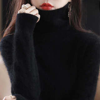 Refined Turtleneck Sweater with Classic Fit and Timeless Design | Elvira