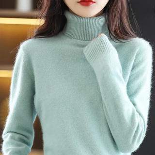 Refined Turtleneck Sweater with Classic Fit and Timeless Design | Elvira