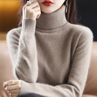 Refined Turtleneck Sweater with Classic Fit and Timeless Design | Elvira